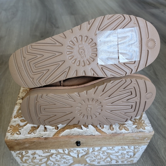 UGG Classic Mini Double Zip Suede Boot - Picture 9 of 9